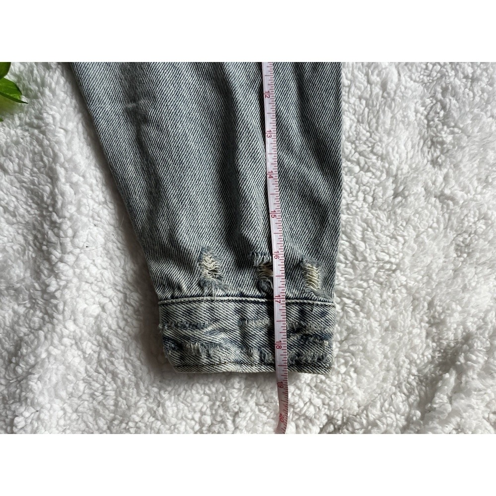 NWT Wild Fable Denim Jacket Womens Small Light Wash Distressed Cropped Jean Coat - Picture 10 of 10